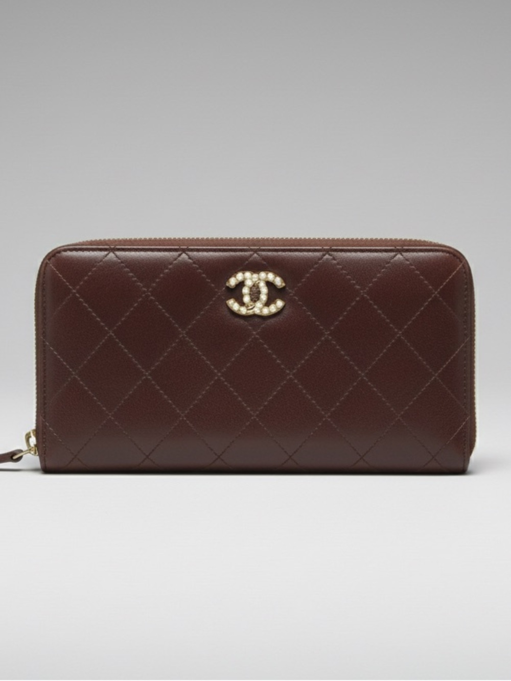 CHANEL  Quilt Stitch Brown Matelassé Zip-Around